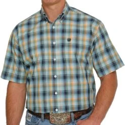 Cinch Men's Ombre Plaid Short Sleeve Button Down
