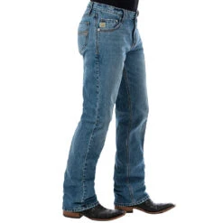 Cinch Men's Carter 2.0 Medium Wash Relaxed Fit Mid Rise Boot Cut Jeans -Cinch MB71934007 2
